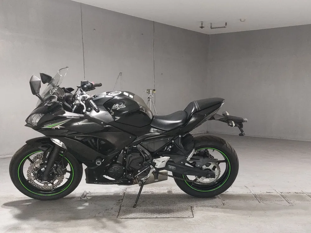 Kawasaki Ninja650A 2017, чёрный, фото 2