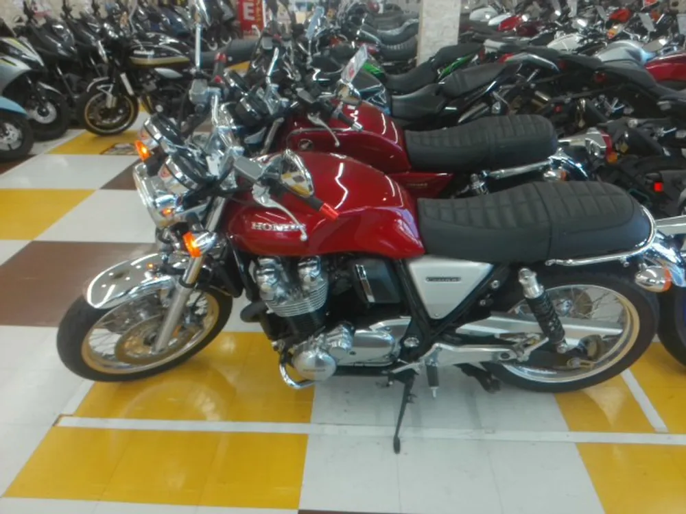 Honda CB1100F 2017, silver / red, фото 2