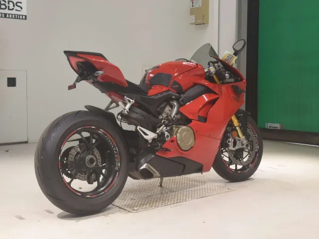 Ducati Paniga-Rev4S 2018, красный, фото 5