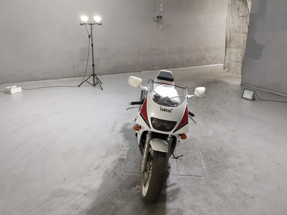 Yamaha FZR400RR 1991, white / red, фото 3