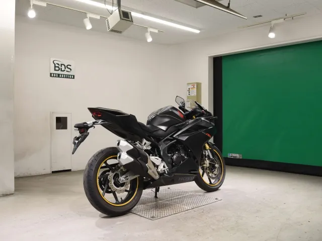 Honda CBR250RR, matt black, фото 5