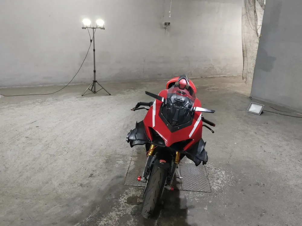 Ducati Paniga-Rev4S 2022, красный, фото 3