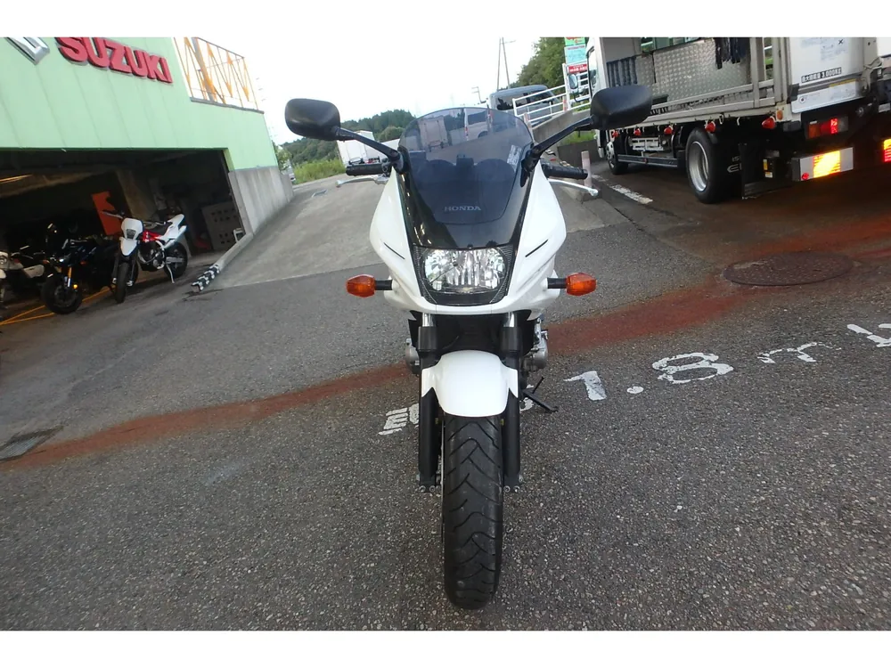Honda CB400SB 2010, p white, фото 2