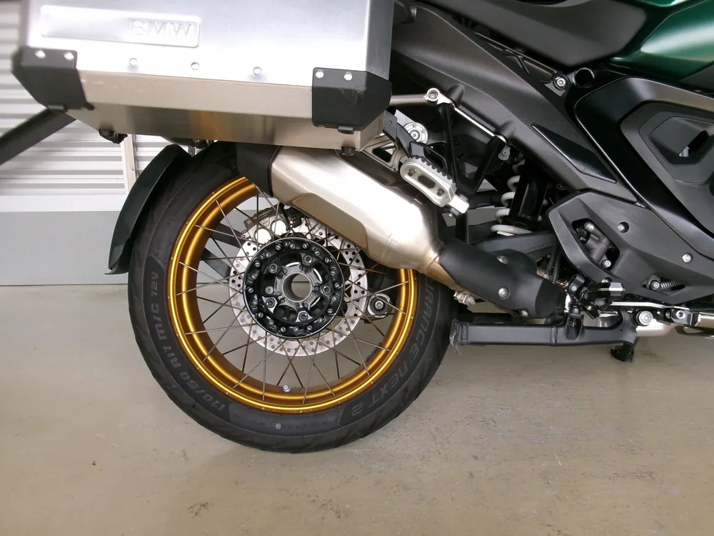 BMW R1300Gs Adv Asa 2024, зелёный, фото 6