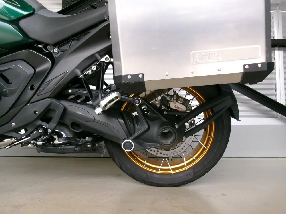 BMW R1300Gs Adv Asa 2024, зелёный, фото 9
