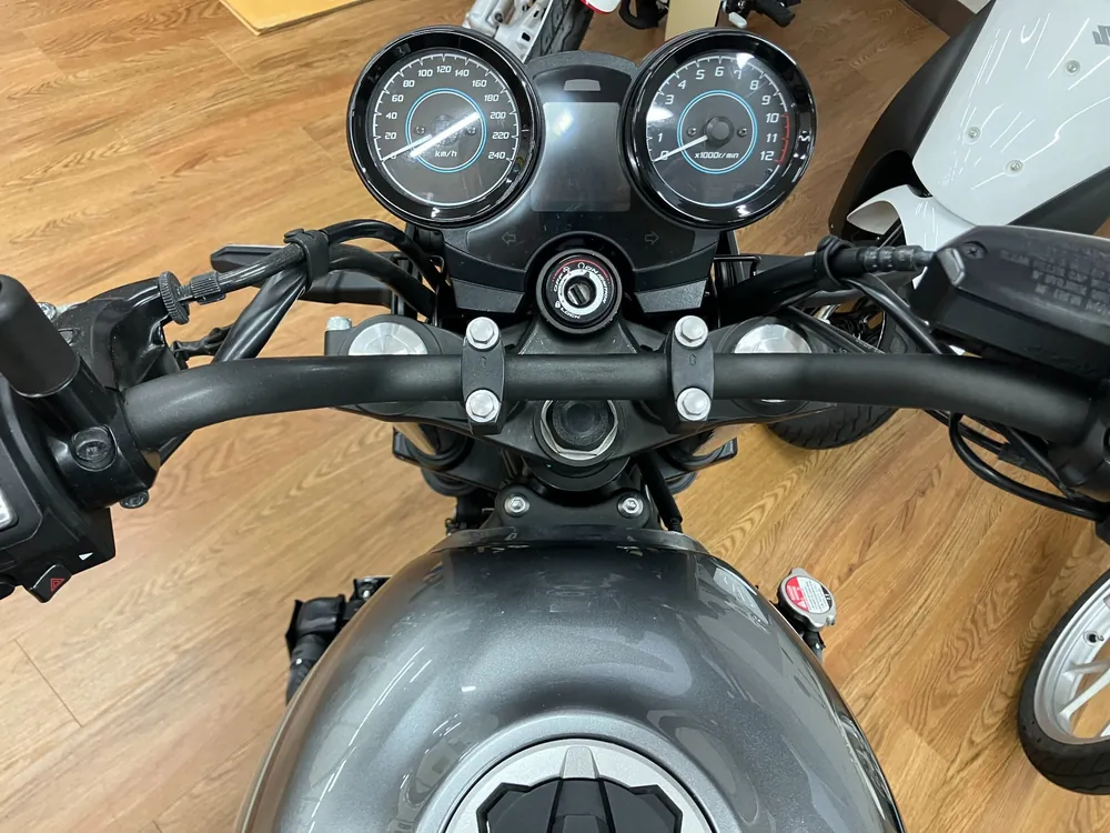 Kawasaki Z650RS 2023, чёрный, серебристый, фото 3