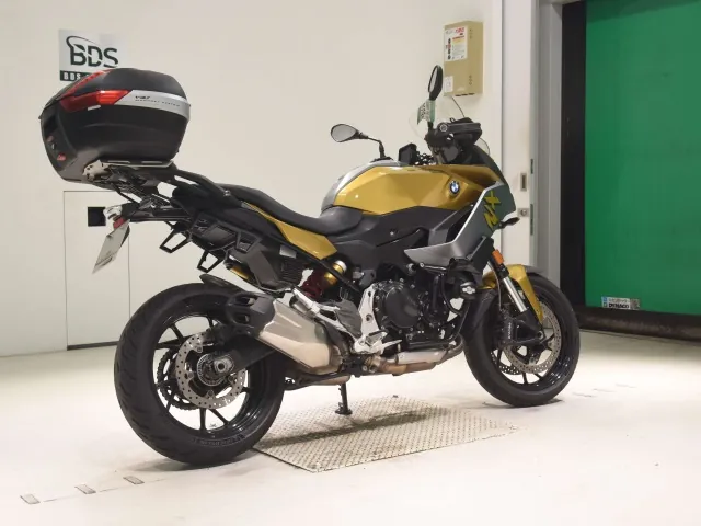 BMW F900XR 2020, золотистый, фото 5