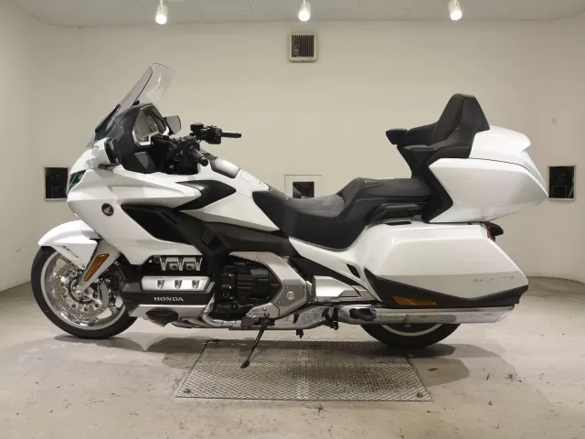 Honda GL1800 2026, белый, фото 2