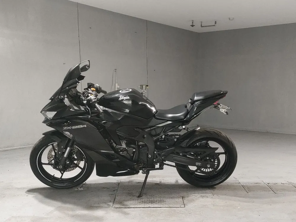 Kawasaki Ninja ZX-25R, чёрный, фото 2