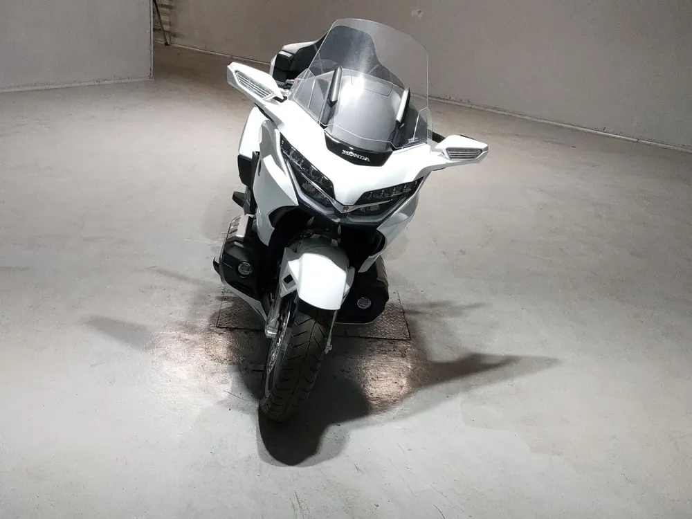 Honda GL1800 2026, белый, фото 3