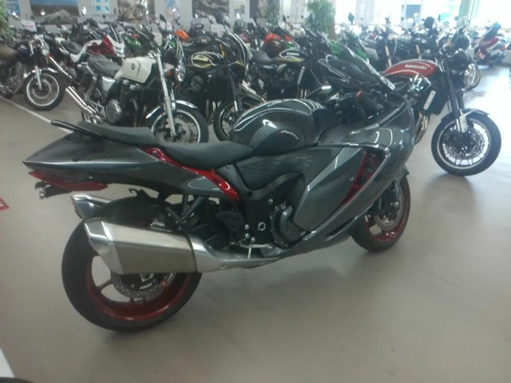 Suzuki Hayabusa 2023, серый, фото 4
