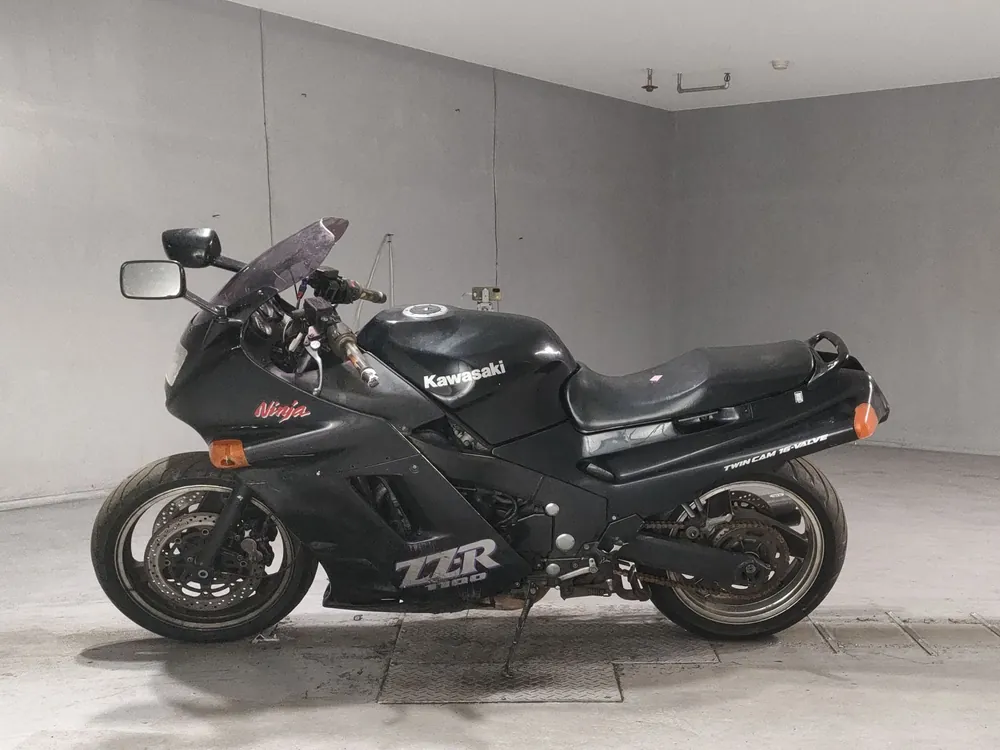 Kawasaki ZZ-R1100 1993, чёрный, фото 2