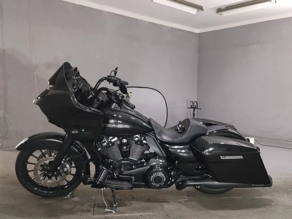 Harley-Davidson FLTRXS1870 2019, чёрный, фото 2