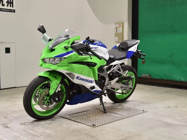 Kawasaki ZX-4R SE 2023, white | green, фото 4