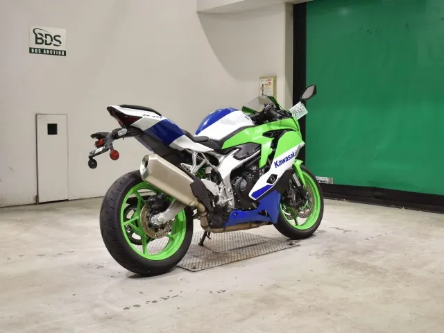 Kawasaki ZX-4R SE 2023, white | green, фото 5