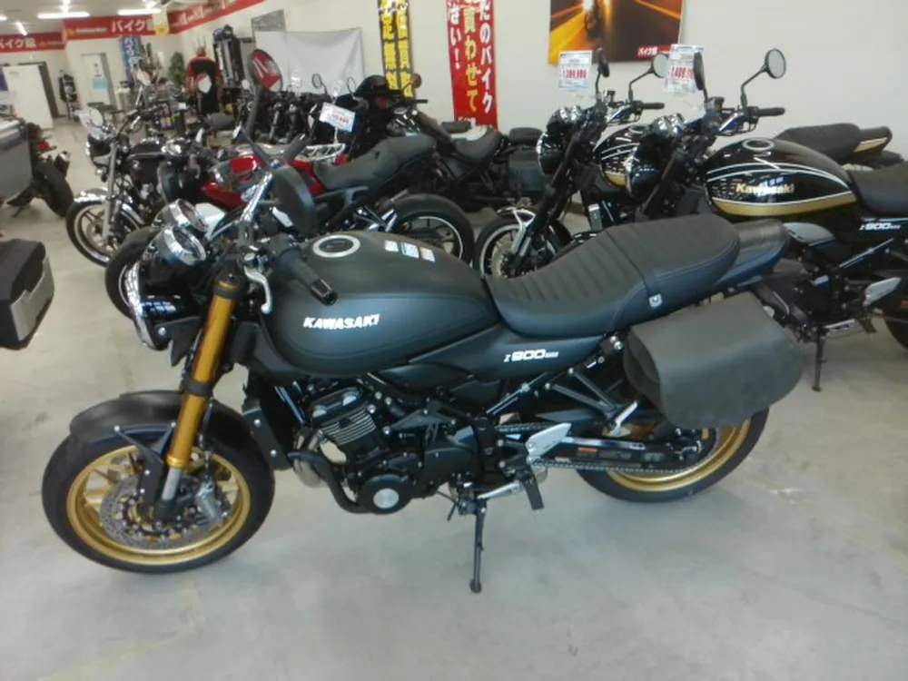 Kawasaki Z900RS 2024, чёрный, фото 2