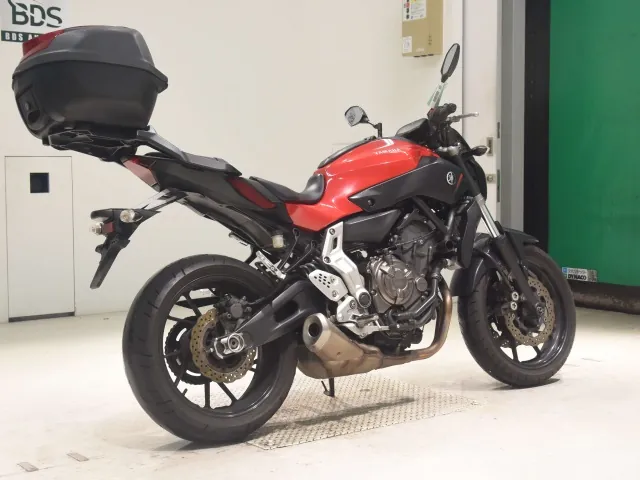 Yamaha MT-07, красный, фото 5