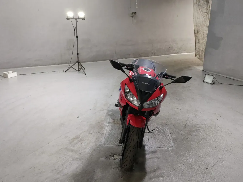 Kawasaki Ninja 400R 2012, красный, фото 3