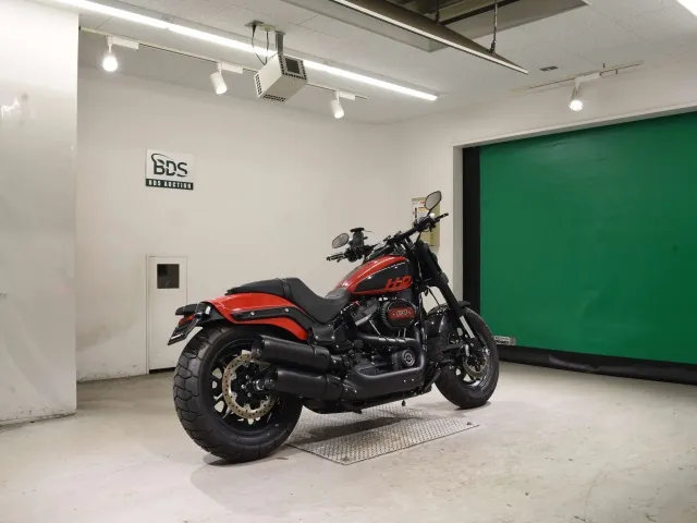 Harley-Davidson FXFBS1870 2023, red | black, фото 5