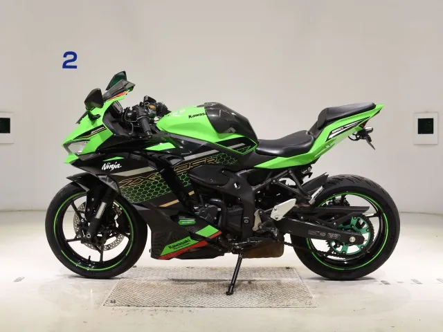 Kawasaki Ninja ZX-25R, зелёный, фото 2
