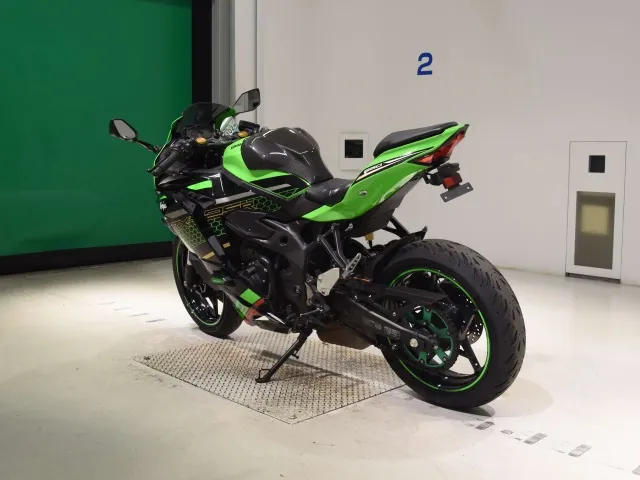 Kawasaki Ninja ZX-25R, зелёный, фото 6