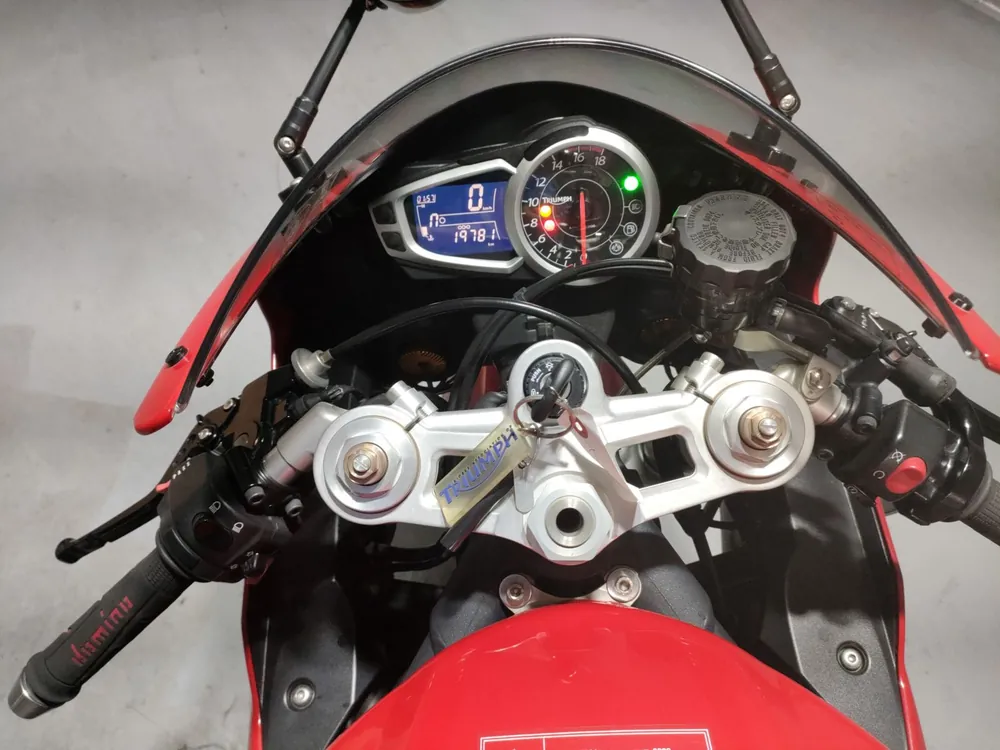 Triumph Daytona 675 2010, красный, фото 5