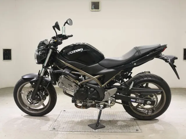 Suzuki SV650 2024, чёрный, фото 2