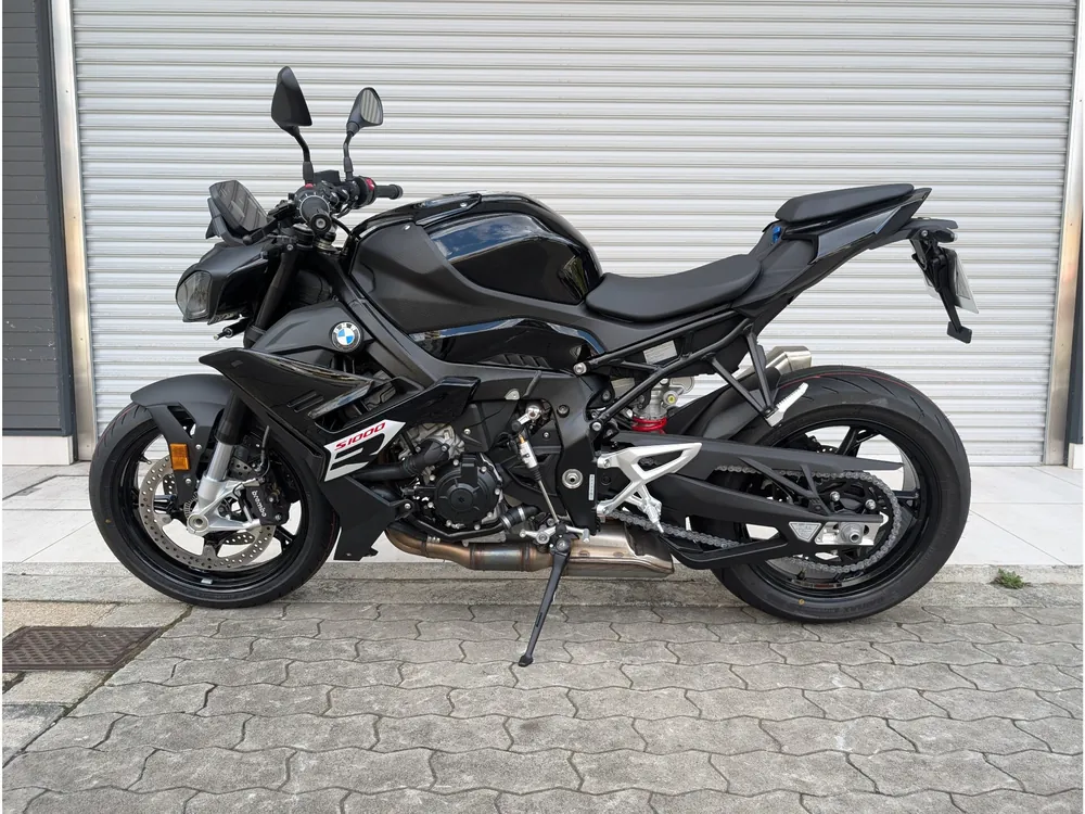 BMW S1000Rr 2026, чёрный, фото 2
