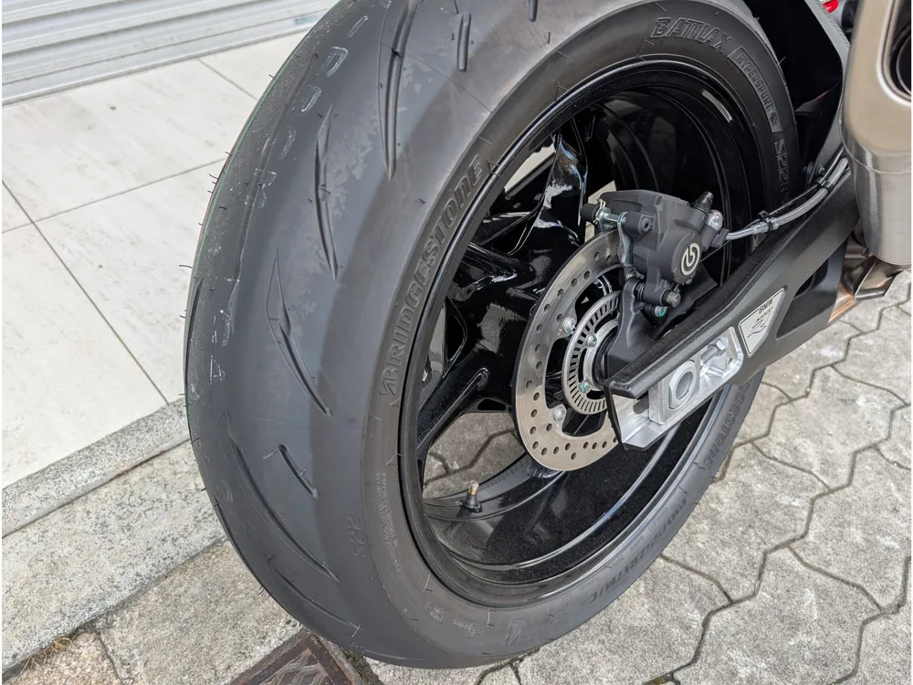 BMW S1000Rr 2026, чёрный, фото 8