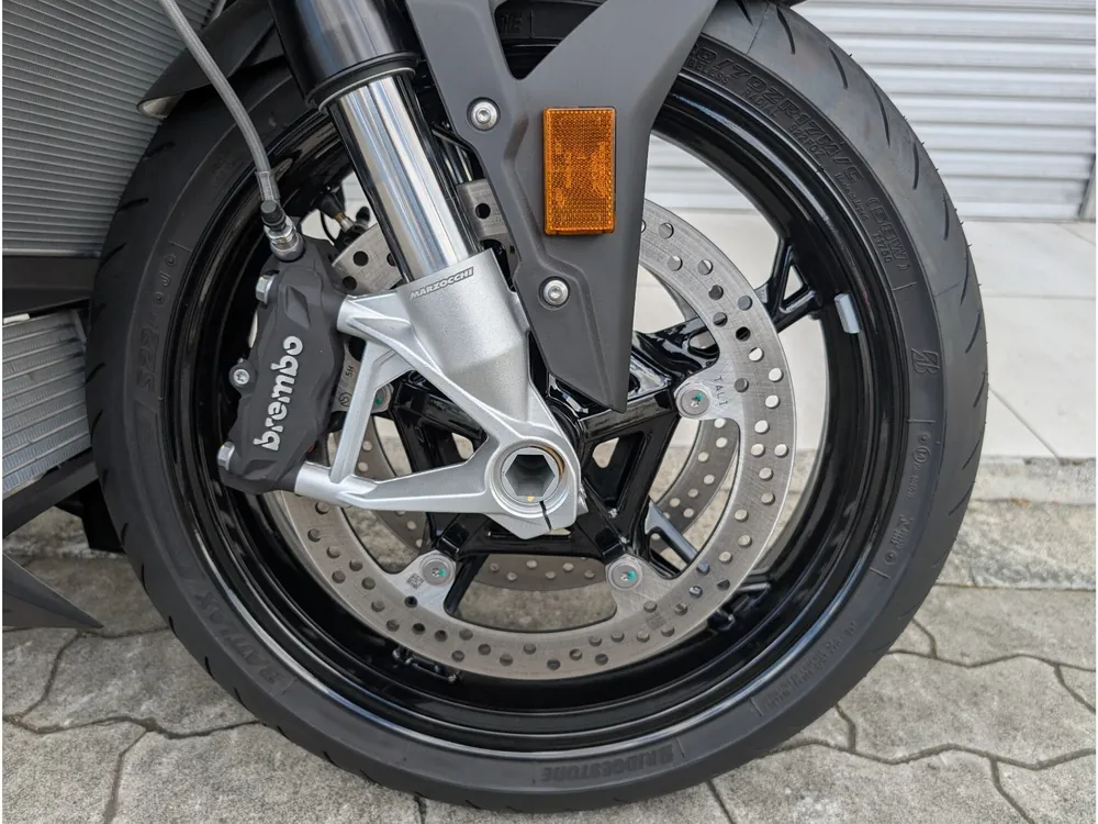 BMW S1000Rr 2026, чёрный, фото 9
