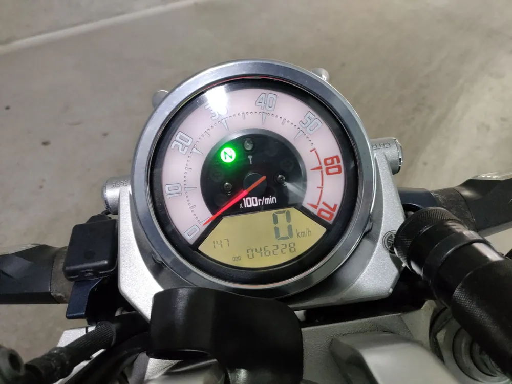 Yamaha MT-01 2005, серебристый, фото 5