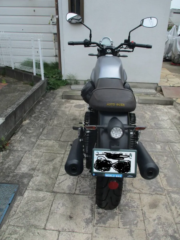 Moto Guzzi V7 Centenary 2021, фото 6