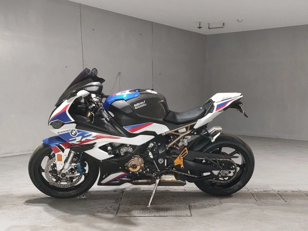 BMW S1000Rr 2022, white / red, фото 2