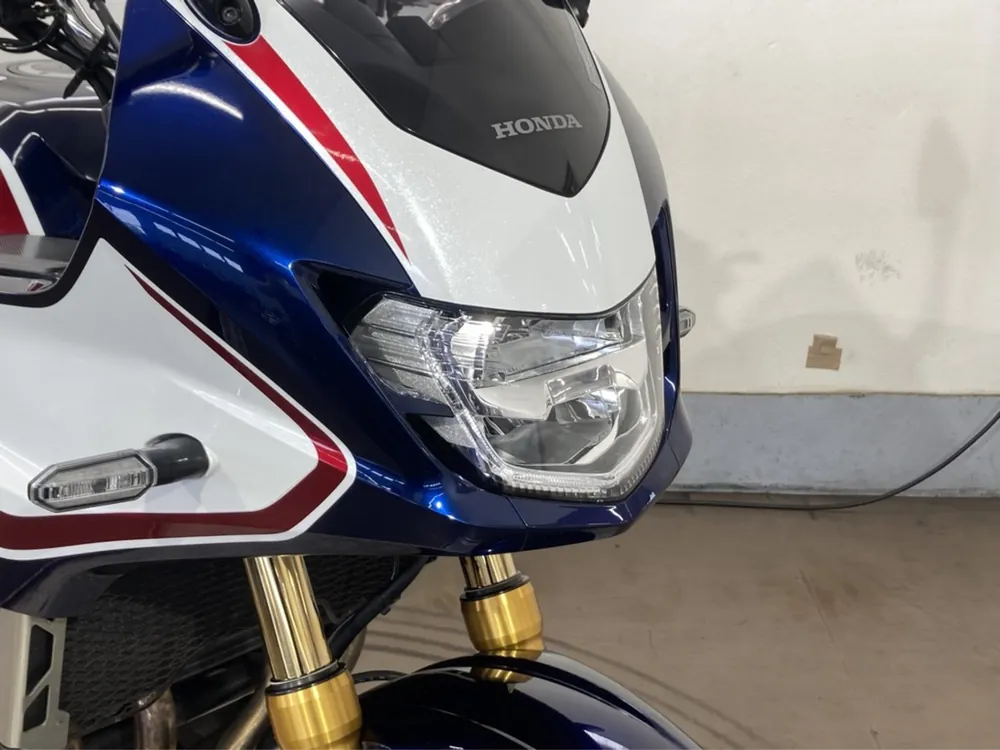 Honda CB1300 2024, white / red / blue, фото 8