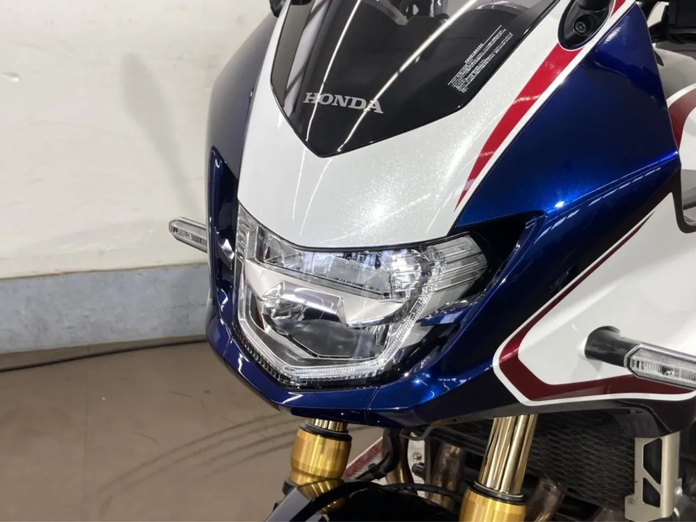 Honda CB1300 2024, white / red / blue, фото 9
