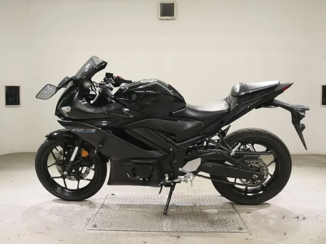 Yamaha Mt-03A 2024, чёрный, фото 2