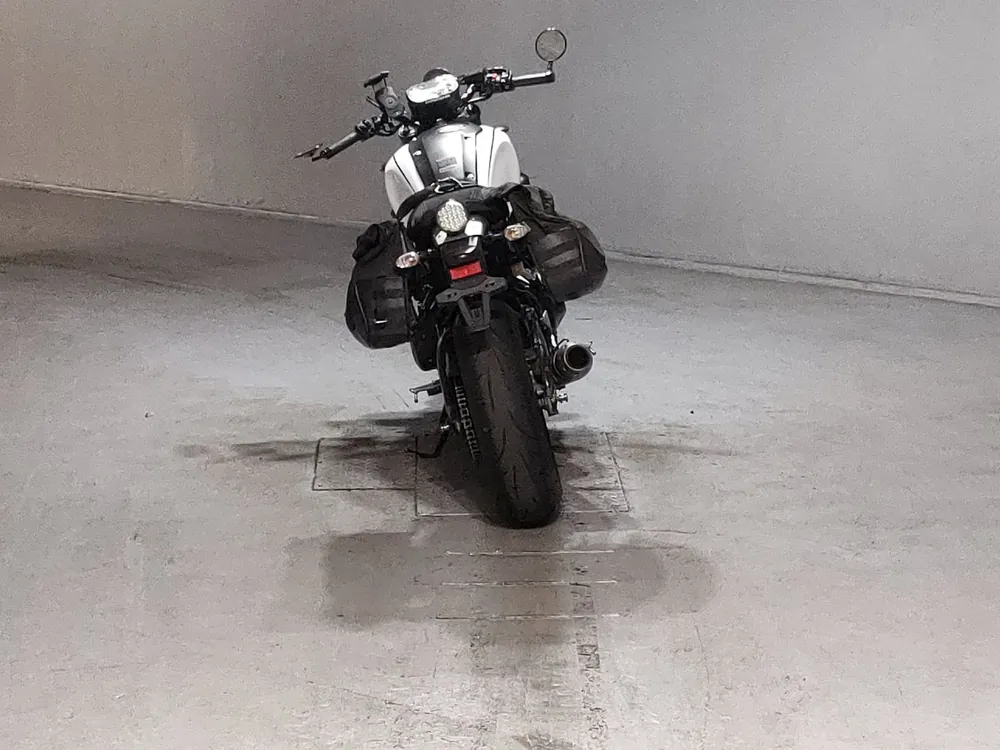 Yamaha XSR900 2016, белый, фото 4