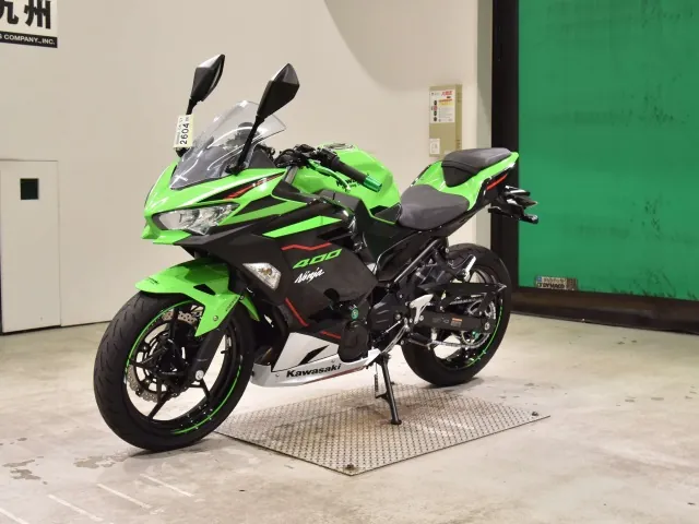 Kawasaki Ninja 400 2022, зелёный, фото 4