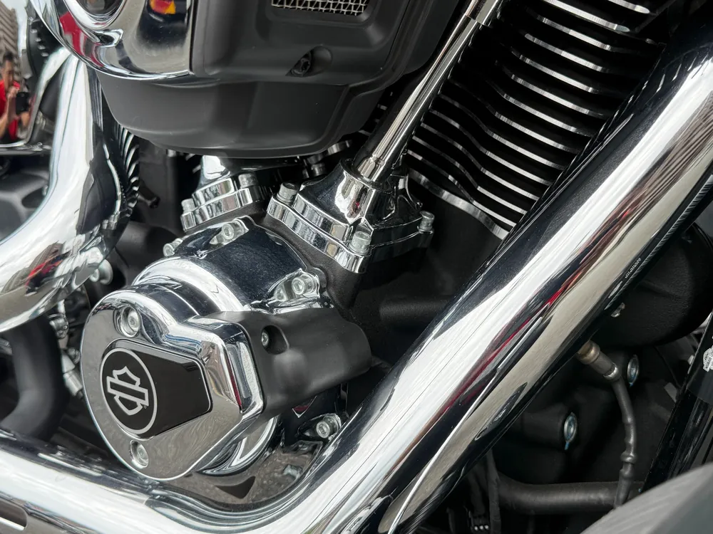 Harley-Davidson FXBR 2026, серый, фото 12