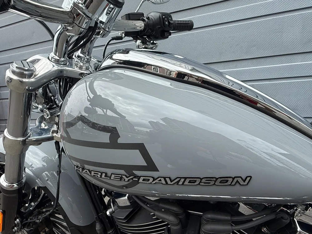 Harley-Davidson FXBR 2026, серый, фото 7