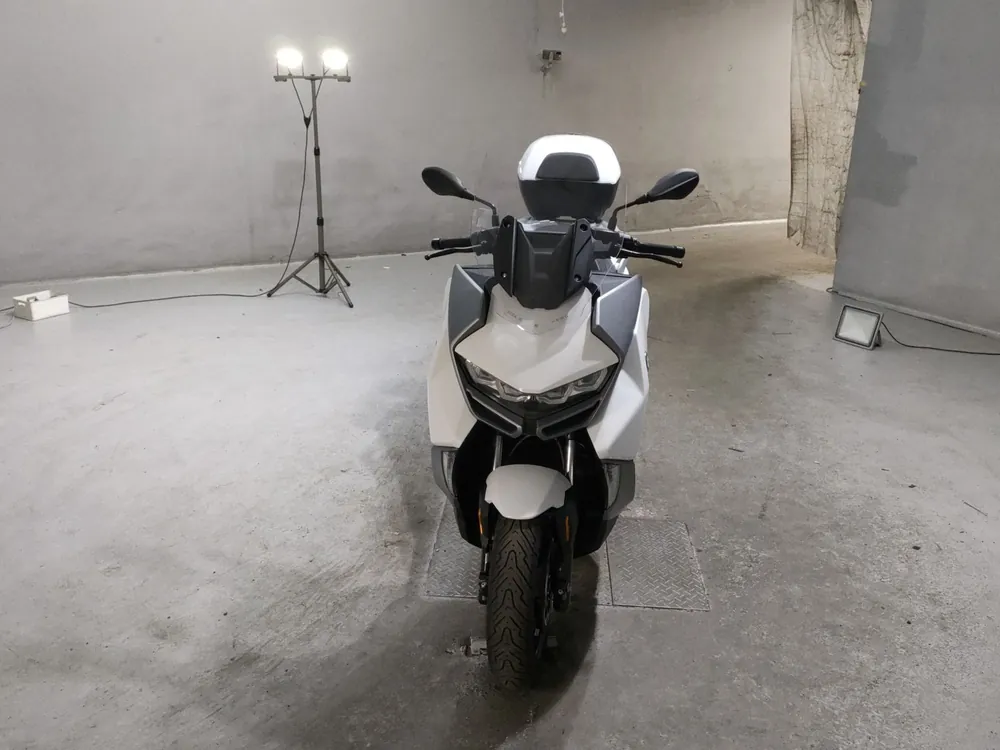 BMW C400Gt, белый, фото 3