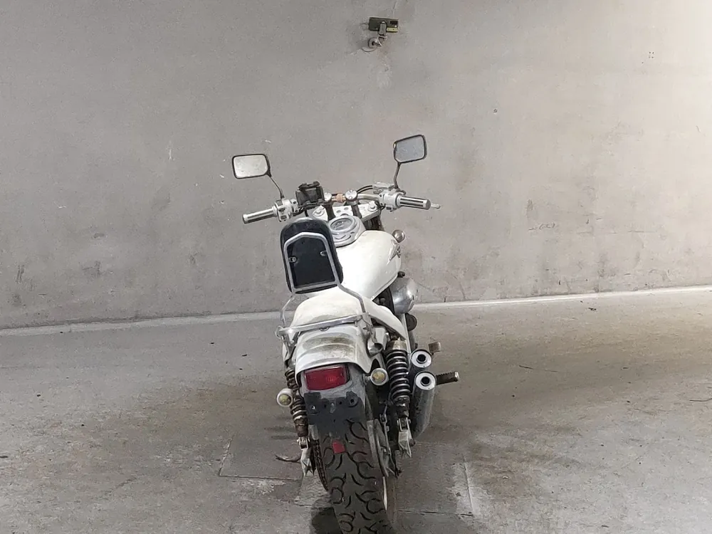 Honda V-Twin Magna 250, белый, фото 4
