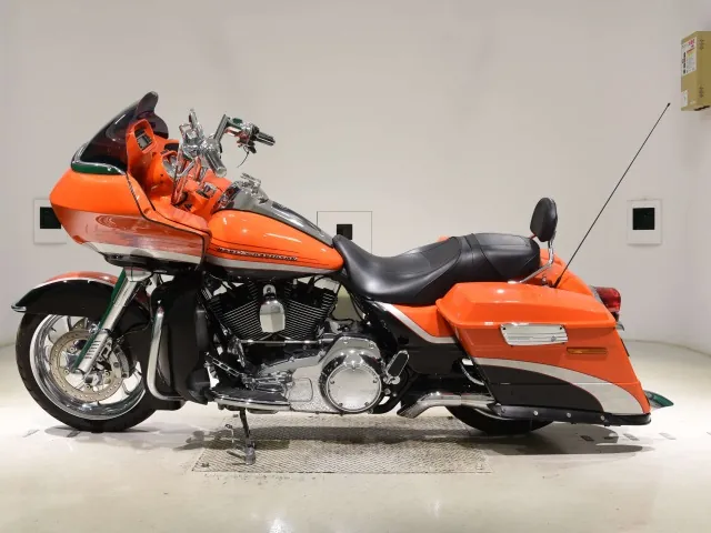 Harley-Davidson FLTR1580CVO 2008, black | orange, фото 2