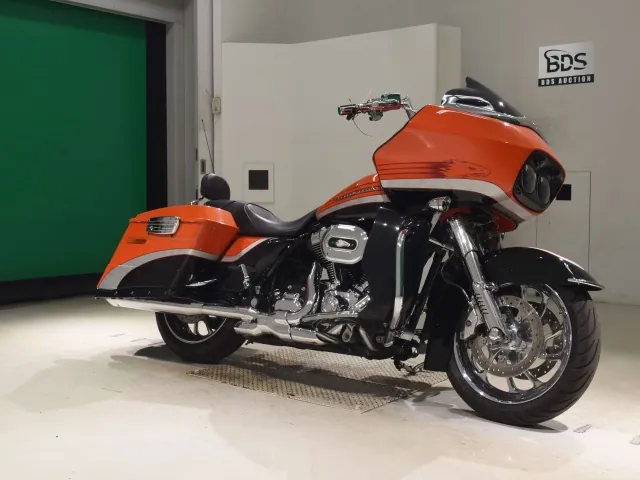 Harley-Davidson FLTR1580CVO 2008, black | orange, фото 3