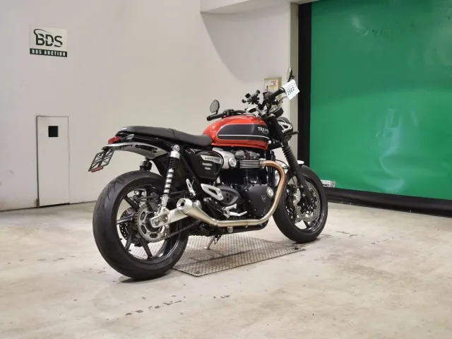 Triumph Speed Twin 2019, red | gunmetal, фото 5