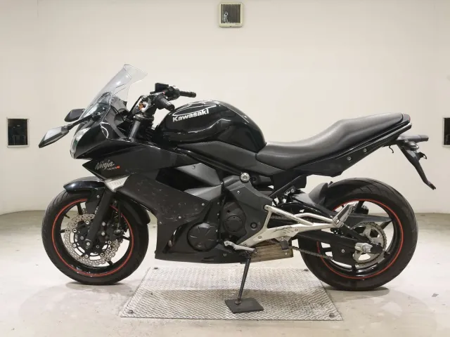 Kawasaki Ninja 400R 2010, чёрный, фото 2