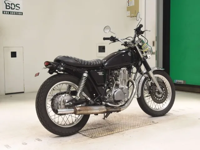 Yamaha SR400 2016, чёрный, фото 5