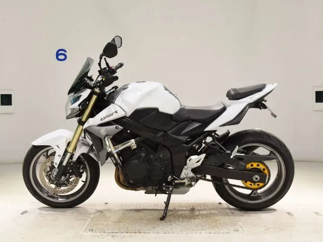 Suzuki GSR750 2013, белый, фото 2