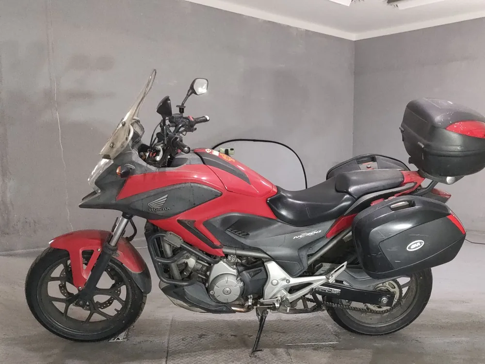 Honda NC700X 2013, красный, фото 2