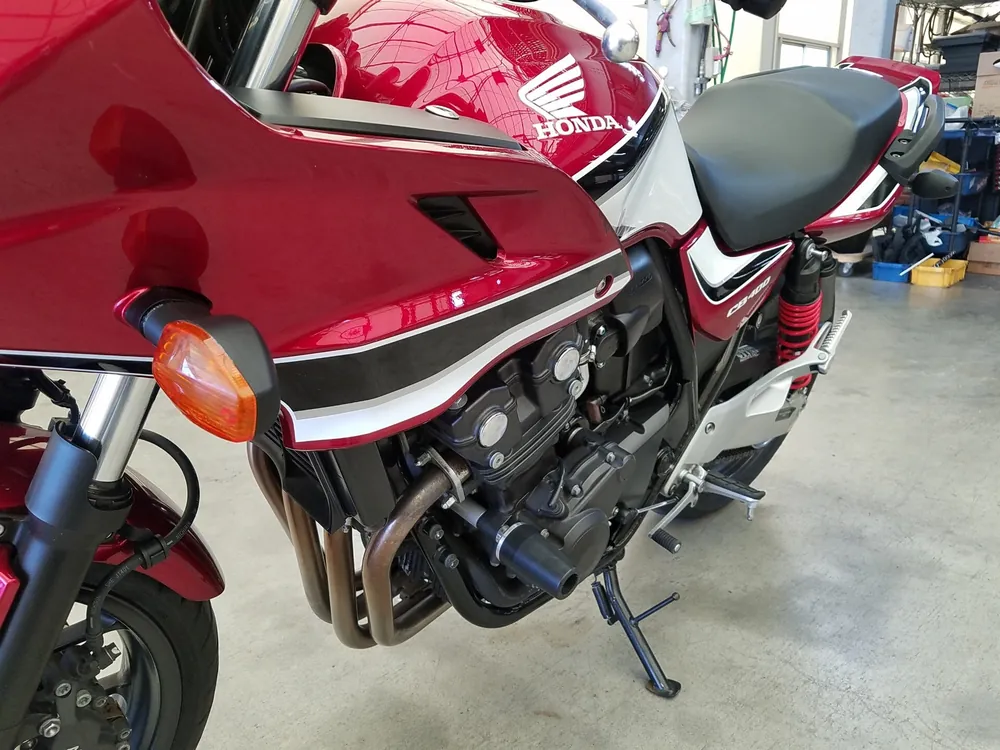 Honda CB400SB 2021, red / white / black, фото 6